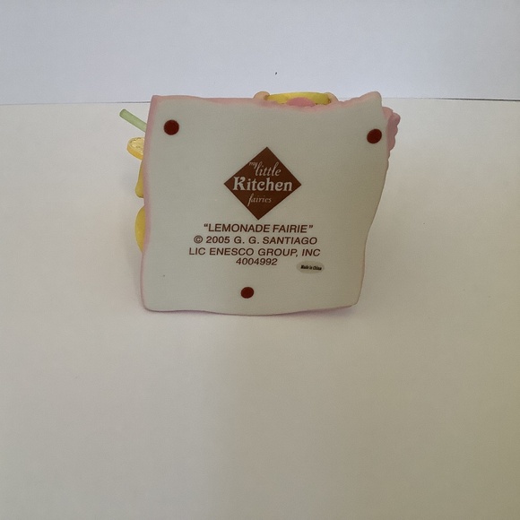 My little kitchen fairies making lemonade figurine 400-4992 - Picture 6 of 6